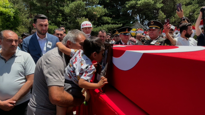 Niğde şehidini son yolculuğuna uğurladı!