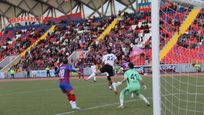 Oyuncu Değişikliği Karmaşası Galibiyetten Etti..