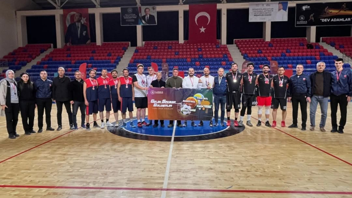 Niğde’de Kamu Spor Oyunları basketbol turnuvası sona erdi