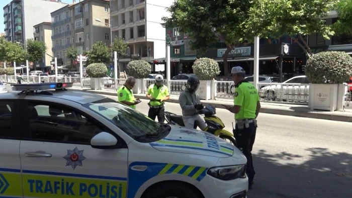 Sürücü Olmak Artık O Şarta Bağlı Olabilir ?